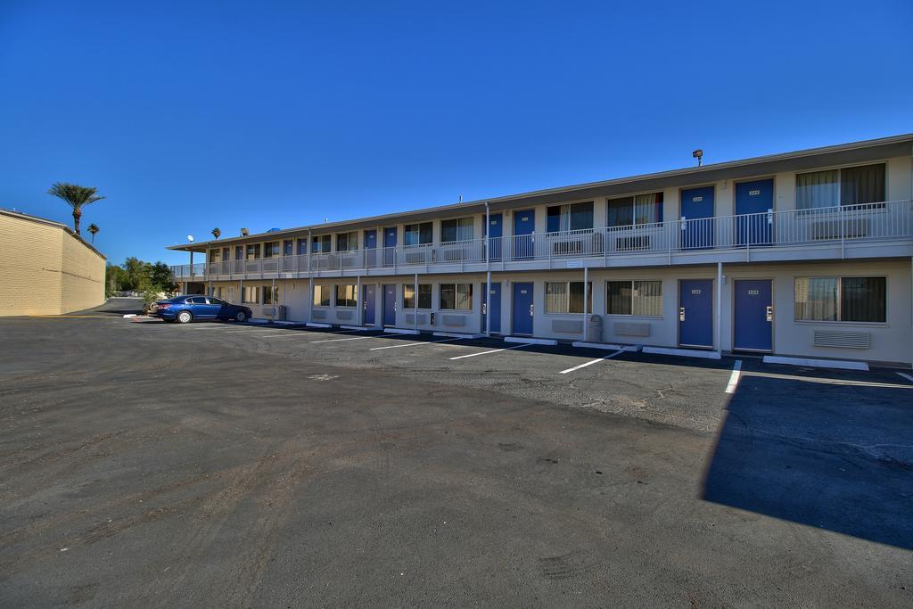 Motel 6-Youngtown, Az - Phoenix - Sun City エクステリア 写真